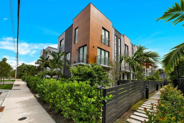 912 Victoria Townhomes, 914 NE 4th St #914, Fort Lauderdale, Florida 33301, image 1