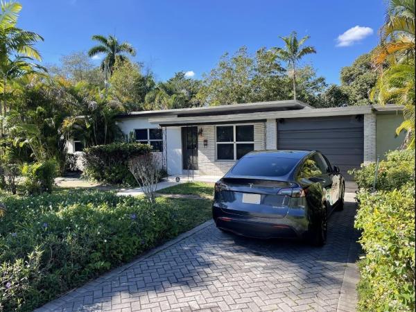 Placido Place, 1629 NE 1st Ave, Fort Lauderdale, Florida 33305, image 1
