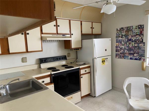 Lakeshore, 1024 S Independence Dr #1024E, Homestead, Florida 33034, image 2