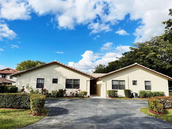 Glenwood, 4100-4106 NW 114th Ave, Coral Springs, Florida 33065, image 1