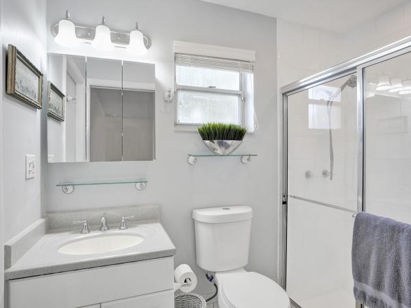 Woodbridge At Pembroke Lakes, 10165 NW 21st St, Pembroke Pines, Florida 33026, image 1