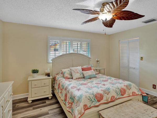 Woodbridge At Pembroke Lakes, 10165 NW 21st St, Pembroke Pines, Florida 33026, image 3