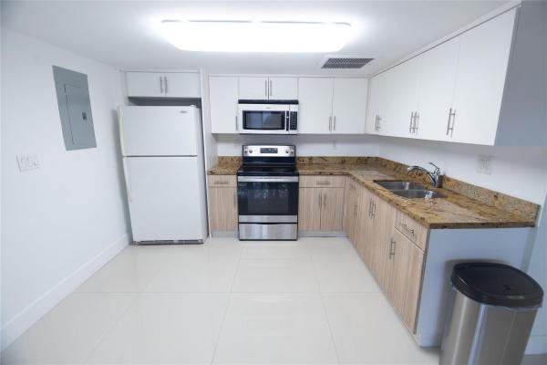 Windmill Gate, 6441 Lemon Tree Ln #6441, Miami Lakes, Florida 33014, image 1