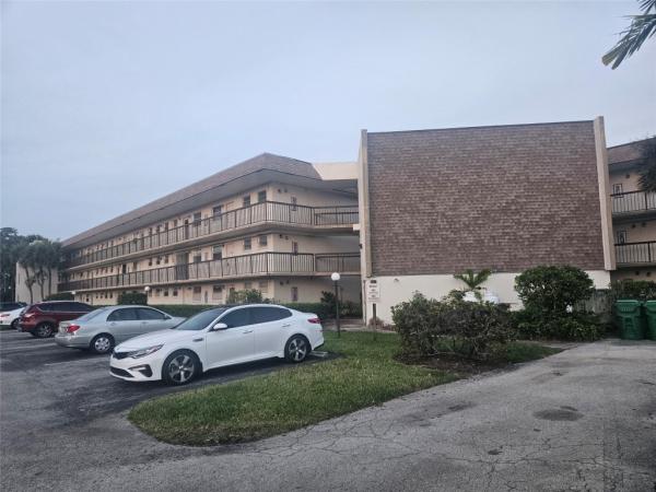 Omega, 1751 NW 75th Ave #305, Plantation, Florida 33313, image 2