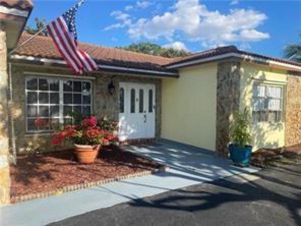 Sunflower, 8200 NW 68th Ave, Tamarac, Florida 33321, image 1
