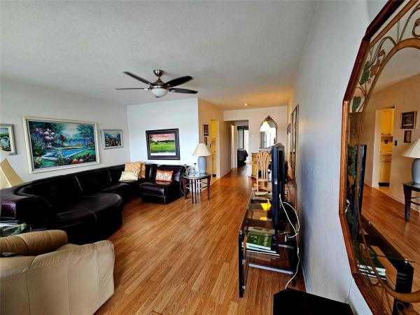 Lakeside Point Gardens, 2204 Lake Osbourn Dr #14, Lake Worth Beach, Florida 33461, image 1