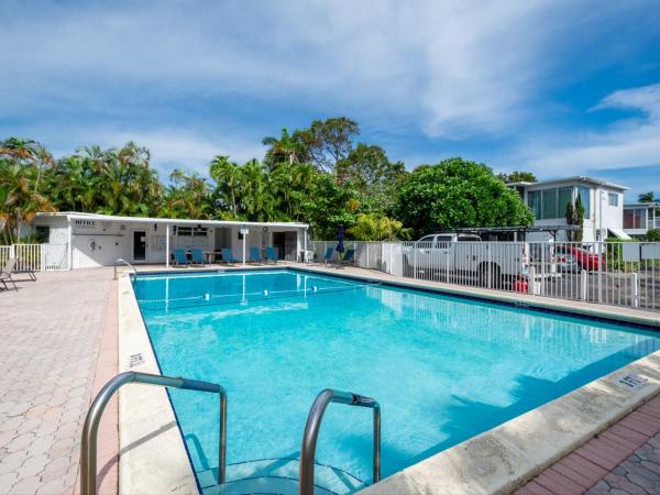 Cliff Lake Villas, 1055 SE 15th St #14C, Fort Lauderdale, Florida 33316, image 3