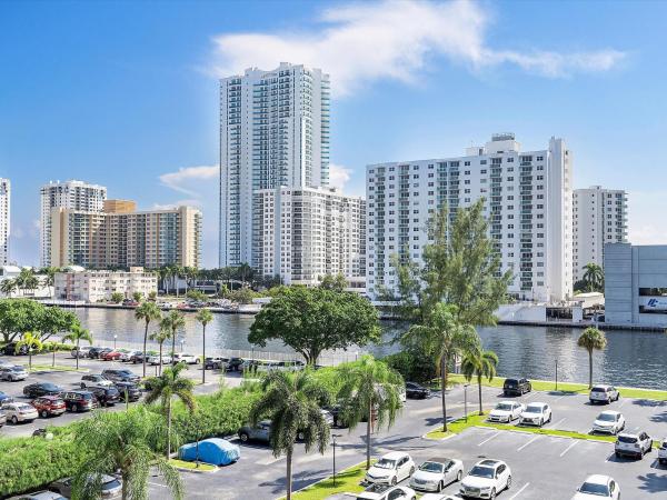 Towers Of Oceanview South, 600 Parkview Dr #508, Hallandale Beach, Florida 33009, image 1