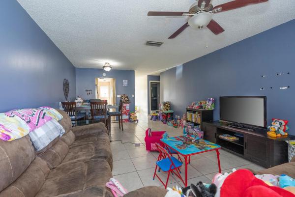 Country Squire Townhomes, 10675 NW 29th Mnr #7, Sunrise, Florida 33322, image 1