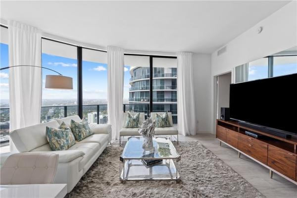 Brickell Heights East, 45 SW 9th St #4406, Miami, Florida 33130, image 3