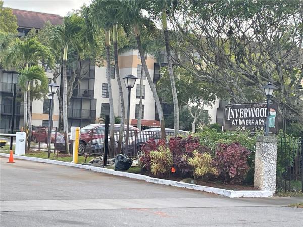 Inverwood Of Inverrary, 5570 NW 44th St #201-A, Lauderhill, Florida 33319, image 1