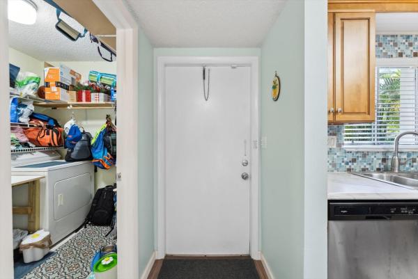 Hollywood Gardens, 3300 Atlanta St #15B, Hollywood, Florida 33021, image 2
