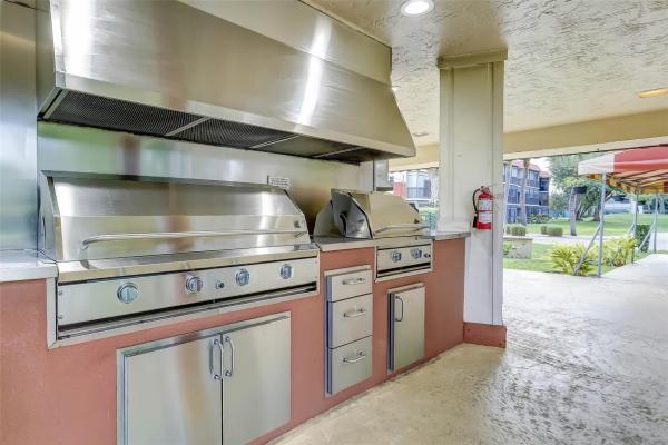 Hollybrook Golf & Tennis Club, 361 S Hollybrook Dr #203, Pembroke Pines, Florida 33025, image 1