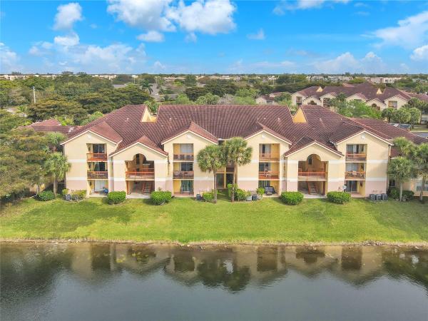 South Palm Place, 7610 Westwood Dr #103, Tamarac, Florida 33321, image 1