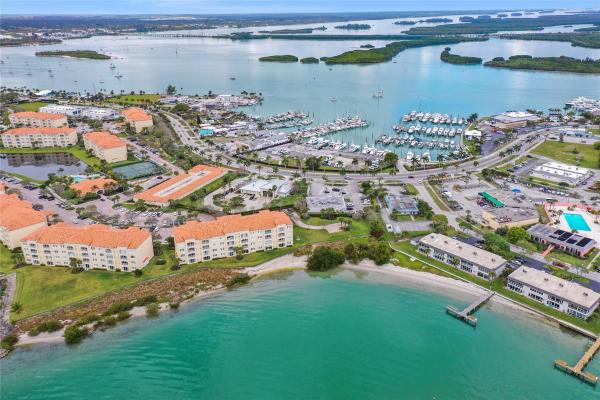 Harbour Isle East, 4 Harbour Isle Dr #305, Fort Pierce, Florida 34949, image 1