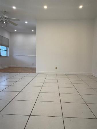 Lee, 1300 N 17th Ave #206, Hollywood, Florida 33020, image 1
