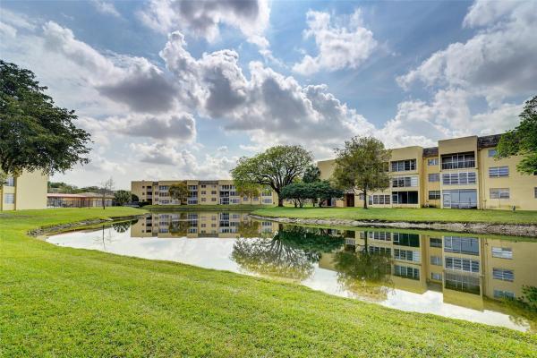 Bermuda Club, 6300 NW 62nd St #209, Tamarac, Florida 33319, image 1