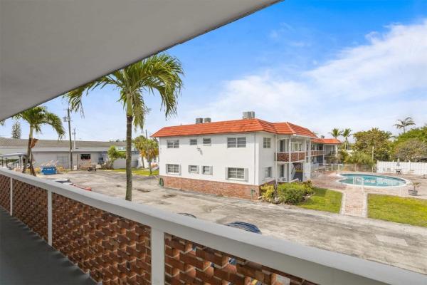 Ronola, 22 SE 3rd Ter #15, Dania Beach, Florida 33004, image 2