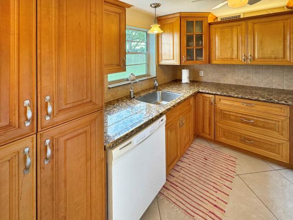 Lyndhurst, 25 Lyndhurst B #25, Deerfield Beach, Florida 33442, image 1