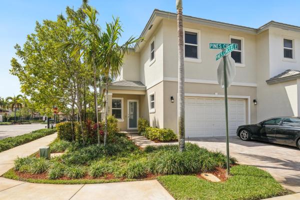 In The Pines, 6901 Pines Cir, Coconut Creek, Florida 33073, image 1
