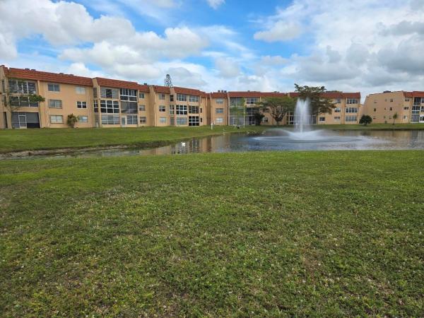 Sunrise Lakes 3, 9020 Sunrise Lakes Blvd #109, Sunrise, Florida 33322, image 1