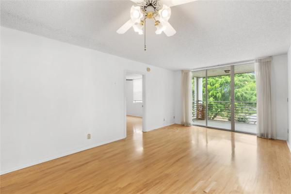 Lagoon Place, 9325 Lagoon Pl #404, Davie, Florida 33324, image 2