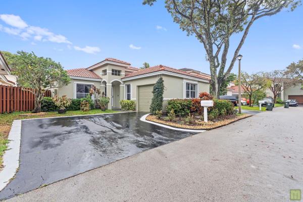 Coco Palms, 534 NW 47th Ter, Coconut Creek, Florida 33063, image 1