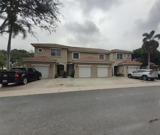 Pelican Pointe, 12121 SW 2nd St #12121, Pembroke Pines, Florida 33025, image 1