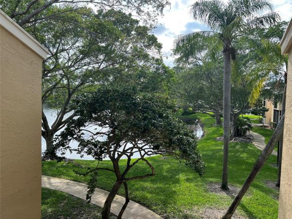 Water's Edge At Deerfield, 660 Cypress Club Way #L11, Deerfield Beach, Florida 33064, image 2