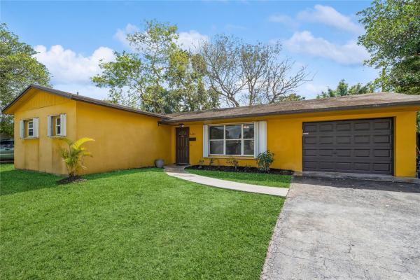 Margate Gardens, 6124 NW 18th St, Margate, Florida 33063, image 1