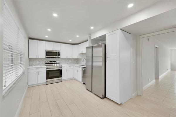 Palm-Aire Country Club 9, 823 Cypress Blvd #102, Pompano Beach, Florida 33069, image 1