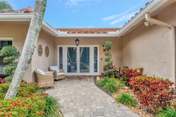 Jacaranda Country Club, 501 Jacaranda Ter, Plantation, Florida 33324, image 1