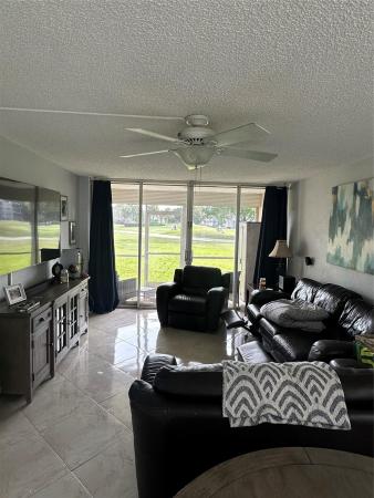 Evergreen Of Pine Island Ridge, 9421 Evergreen Pl #104, Davie, Florida 33324, image 1