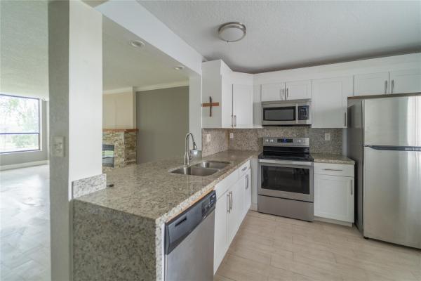 Concord Village, 8150 W Mcnab Rd #318, Tamarac, Florida 33321, image 1