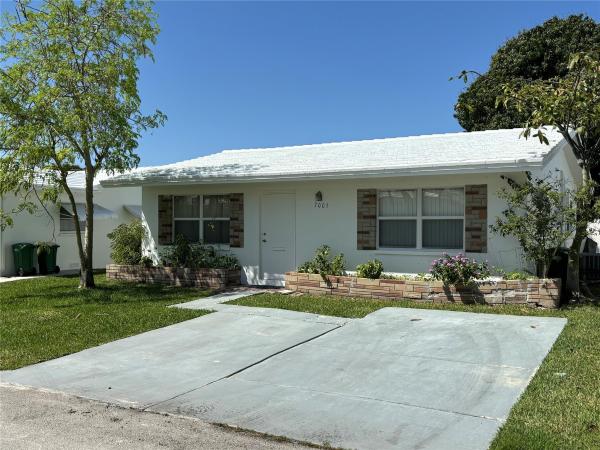 Faircrest 14, 7005 NW 66th Ter, Tamarac, Florida 33321, image 1