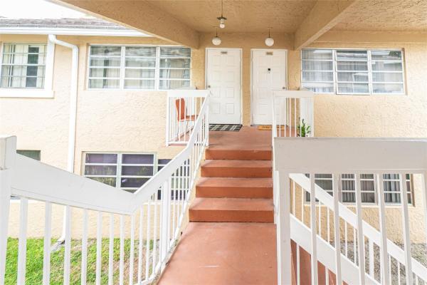 Lakewood Village Of Coral Springs, 10200 Twin Lakes Dr #14-G, Coral Springs, Florida 33071, image 1