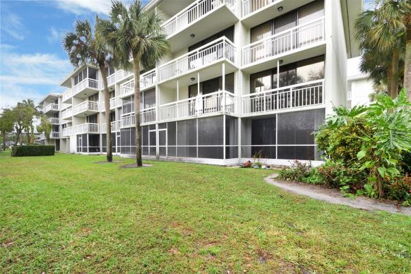 Whitehall Village, 2581 Village Blvd #101, West Palm Beach, Florida 33409, image 1