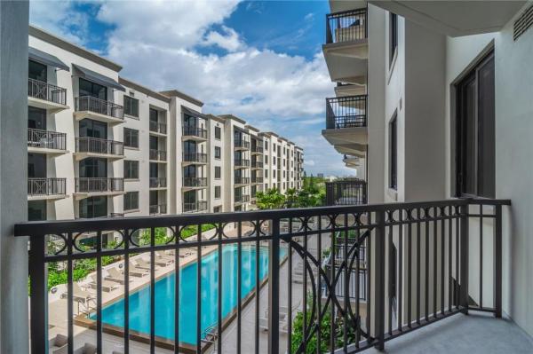 Merrick Manor, 301 Altara Ave #610, Coral Gables, Florida 33146, image 1