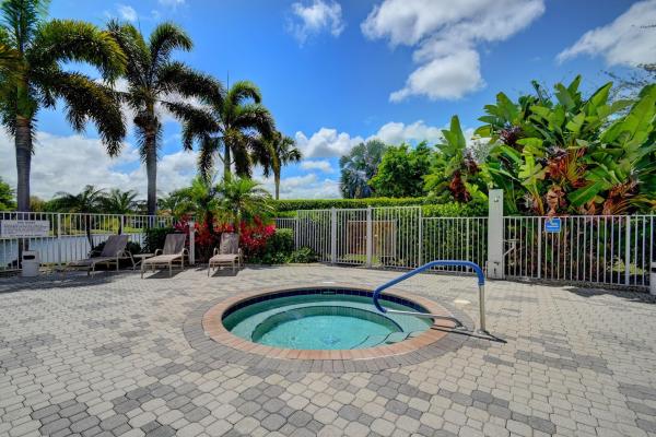 Villa San Remo, 18440 Via Di Regina, Boca Raton, Florida 33496, image 3