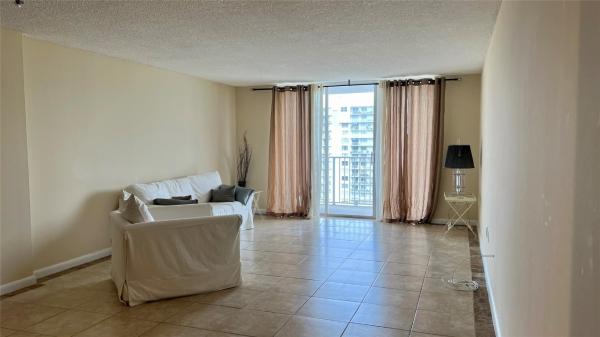 Admirals Port West, 2801 NE 183rd St #1810W, Aventura, Florida 33160, image 2