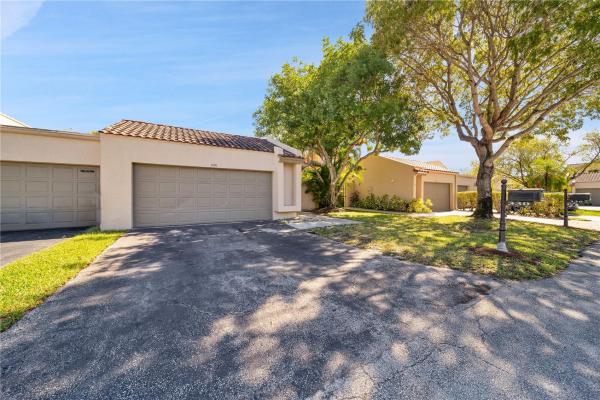 Patio Village, 330 Patio Village Ter, Weston, Florida 33326, image 1
