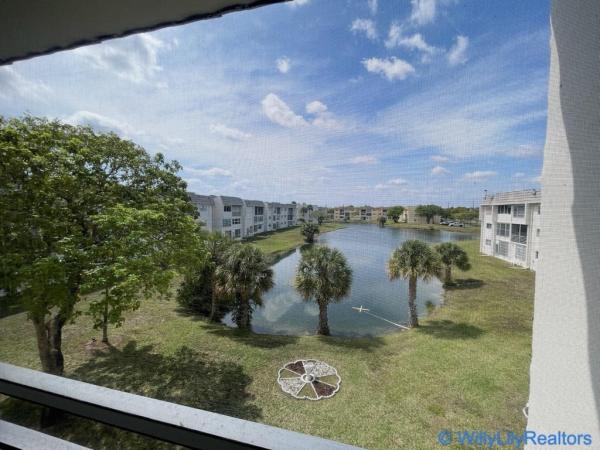Sunrise Lakes 2, 8280 Sunrise Lakes Blvd #304, Sunrise, Florida 33322, image 1