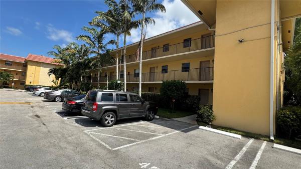 Waters Edge Of Coral Springs, 11441 NW 39th Ct #318, Coral Springs, Florida 33065, image 1