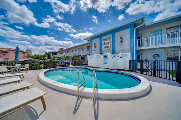 Ashley Arms, 4111 NE 21st Way #107, Lighthouse Point, Florida 33064, image 1