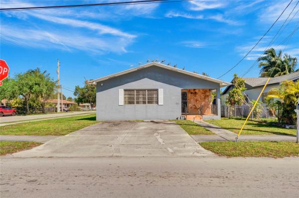 Pinewood Park, 799 NW 107th St, Pinewood, Florida 33168, image 1