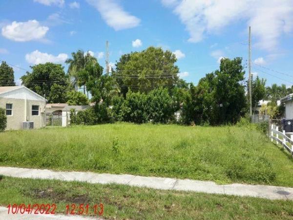 Broadview Country Club Estates, 6411 SW 16th Ct, Pompano Beach, Florida 33068, image 1