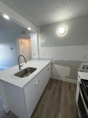 Lake Ridge, 1015 NE 17th Ave, Fort Lauderdale, Florida 33304, image 1
