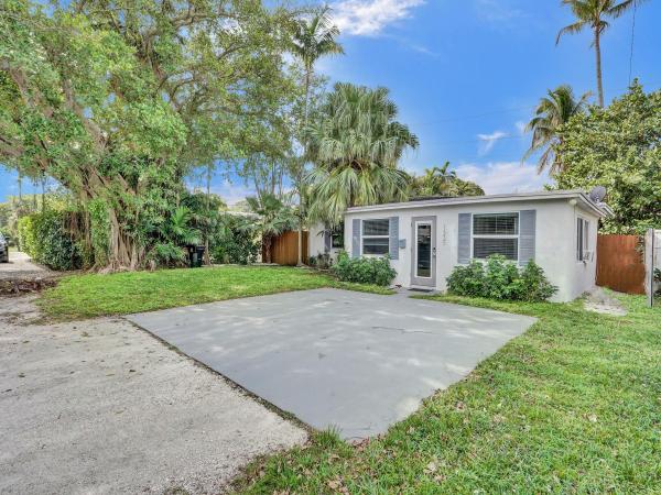 Holiday Heights, 1335 NE 13th Ave, Fort Lauderdale, Florida 33304, image 1
