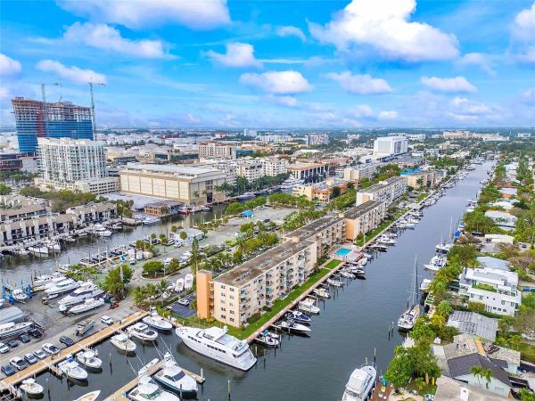 Cromwell East, 1777 SE 15th St #122, Fort Lauderdale, Florida 33316, image 2
