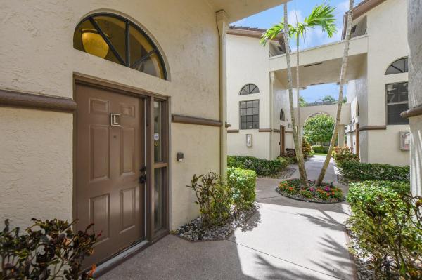 Illustre Village, 5135 Floria Dr #L, Boynton Beach, Florida 33437, image 1